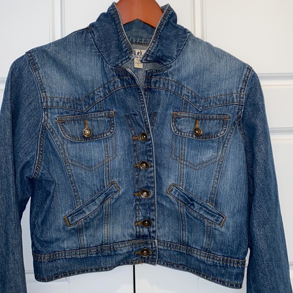 2010 l.e.i. Cropped Jean Jacket Juniors Size Large - Picture 3 of 11